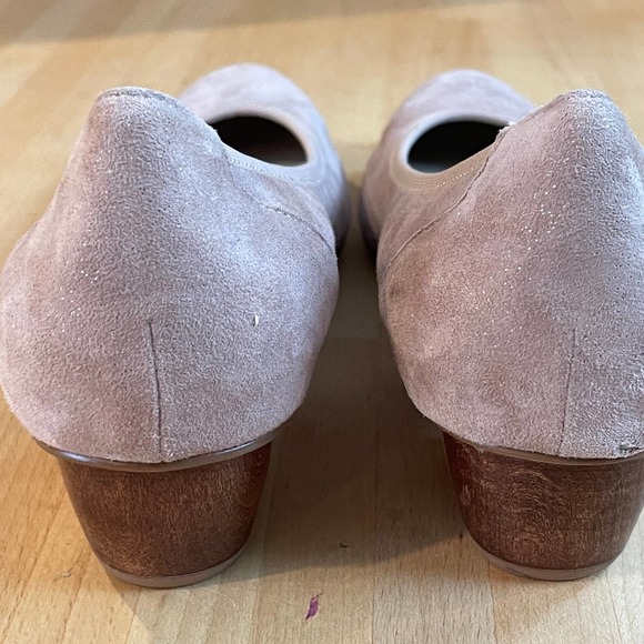 Van Eli Sparkle Suede Pump with Extraordinary Mixed-Wood Heels 8 Slim - Picture 10 of 11